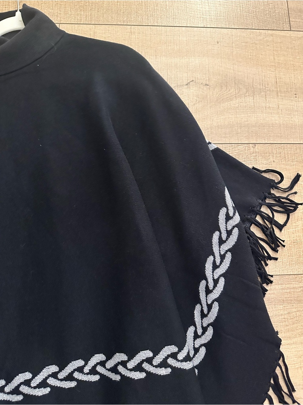 J. McLaughlin Black Fringe Poncho with Knit Braid Detail One Size - Picture 6 of 6